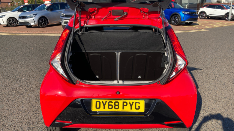 Toyota Aygo 1.0 VVT-i X-Plore 5dr Petrol Hatchback